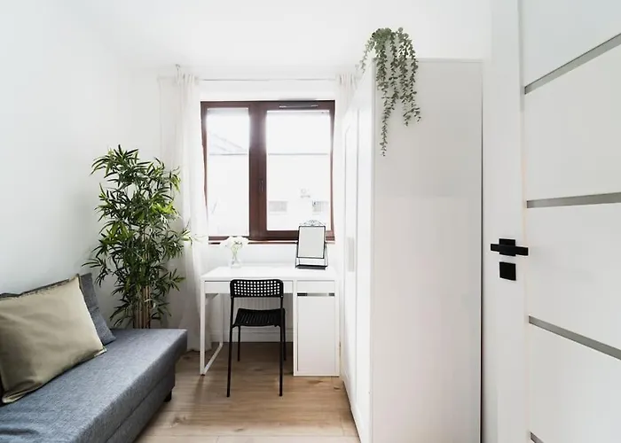 Center - 3 - New Building - Private Parking Place - Garage شقة *