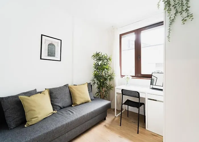 شقة Center - 3 - New Building - Private Parking Place - Garage فروتسواف